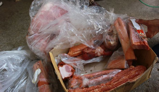 Nereguli în piețe și supermarketuri. Tone de carne confiscată și distrusă de inspectorii sanitar-veterinari - nereguli-1548695384.jpg