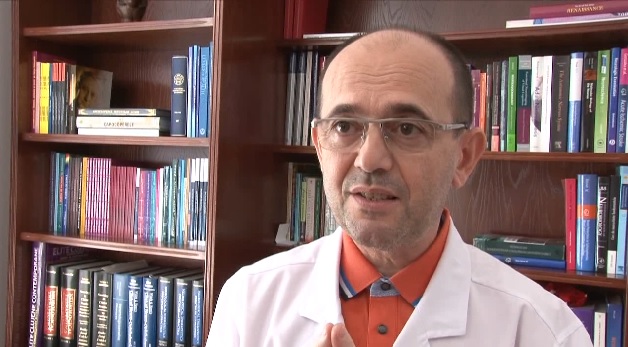 ROMÂNIA SE MÂNDREȘTE CU ACEST MEDIC! - neurologdafinmure537an-1519987259.jpg