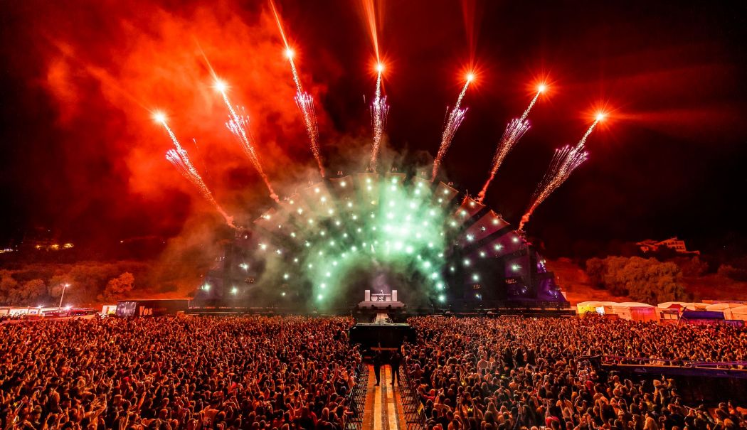 NEVERSEA, Queen of Festivals și Naționala Feminină de Fotbal și-au unit forțele într-un parteneriat strategic