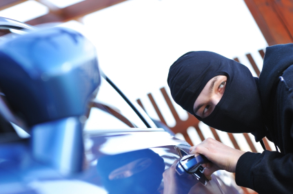 Hoți din autoturisme, în plasa polițiștilor Secției 4 - news2010091203055520427378391-1335172570.jpg