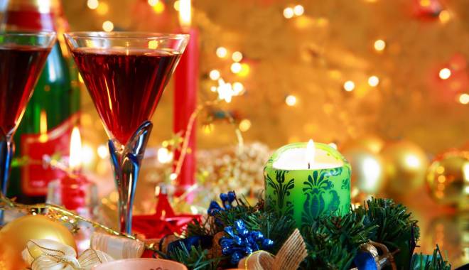 CUGET LIBER VĂ DOREȘTE UN AN NOU FERICIT! - newyearcelebration-1420099316.jpg