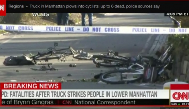 GALERIE FOTO / ATAC SÂNGEROS la New York. Un bărbat a intrat cu camionul în trecători: 8 morți și numeroși răniți - newyork696416700-1509489469.jpg