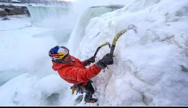 IMAGINI INCREDIBILE! Cascada Niagara a înghețat - nia3-1424350453.jpg