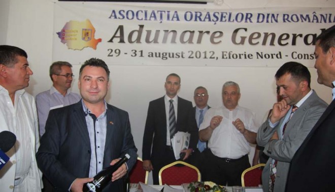 Nicolae Matei, noul președinte al Asociației Orașelor din România - nicolaematei34-1346345878.jpg