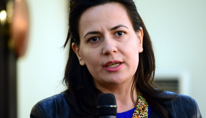 Senatorul Ramona Nicoleta Dinu își prezintă echipa la Mangalia - nicoletaramonadinu4-1491405470.jpg