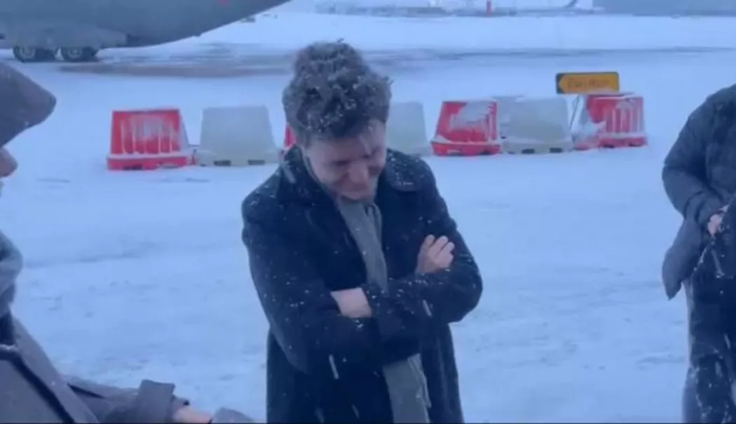 Nicușor Dan, blocat la Paris. Avionul Spartan nu poate decola