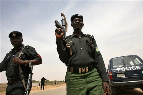 Căpitan român de vas, cercetat în Nigeria - nigeria-1420212882.jpg