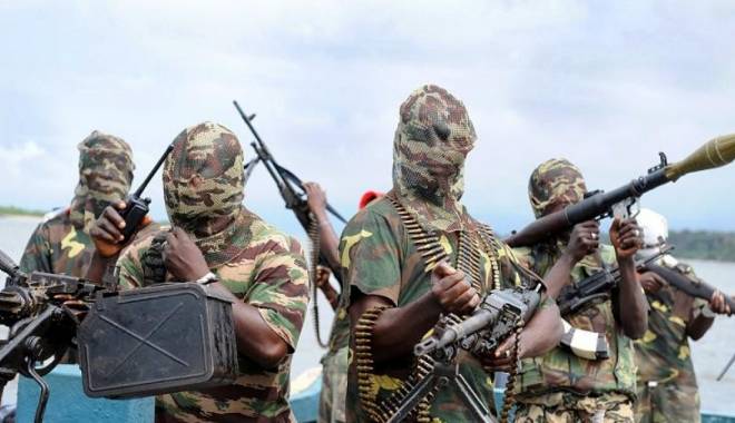 Grupul terorist Boko Haram NU MAI ARE LIMITE! 1000 de CRIME - nigeriabokoharam2000fearedkilled-1427374441.jpg