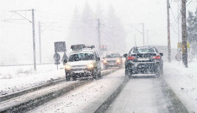 Informare meteo: ninsori și viscol în mai multe regiuni din România - ninge-1513952644.jpg