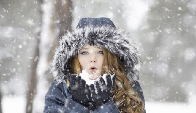După două zile de vară, revin ninsorile! Zonele în care va ninge viscolit - ninge-1584696500.jpg