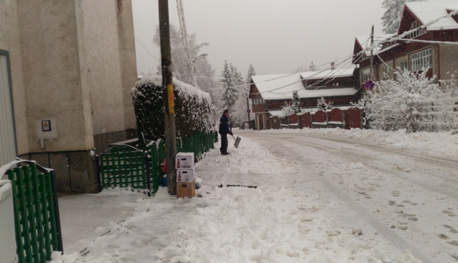 Europa,  sub nămeți. Ninge în iunie - ningeineuropa-1465822322.jpg