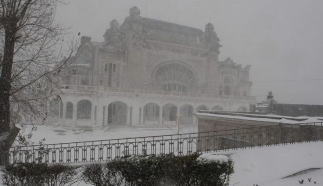 Ninsoare cu tunete și fulgere, la Constanța - ninsoare1321805533-1327167457.jpg