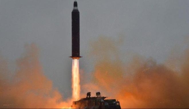 Coreea de Nord aduce o rachetă pe coasta de vest. Japonia ia în calcul evacuarea populației - nintchdbpict00027599368828799800-1504609867.jpg