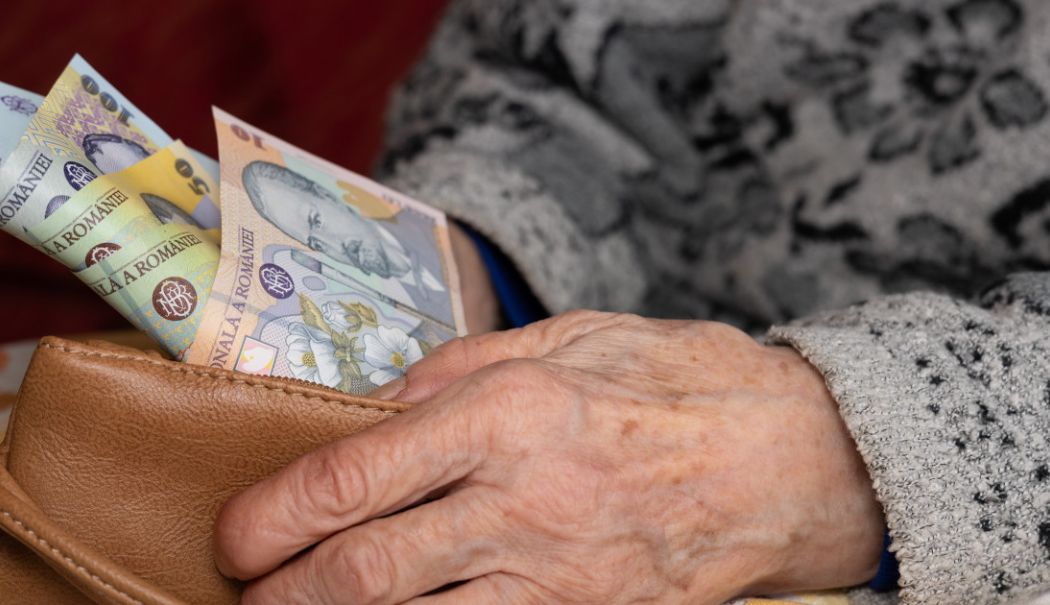 Ministrul Muncii nu mai vrea pensii plătite în numerar. 