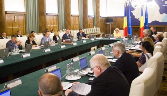 Ședință de Guvern; suplimentarea bugetului SGG pentru vizita Papei Francisc - pe ordinea de zi - nmexnjg0yzkyzdq2odu1ogqymwq5ntc5-1554277080.jpg