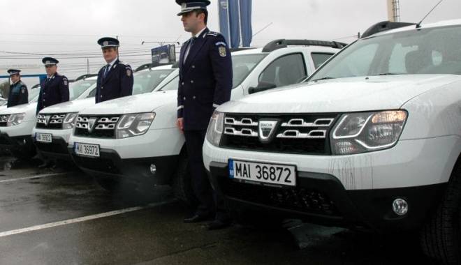 Noile mașini de poliție, Dacia Duster, au fost distribuite în țară - noilemasinidepolitie-1416751999.jpg
