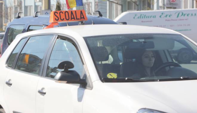 De astăzi, permisul de conducere se obține mai ușor - noireguli-1444028228.jpg