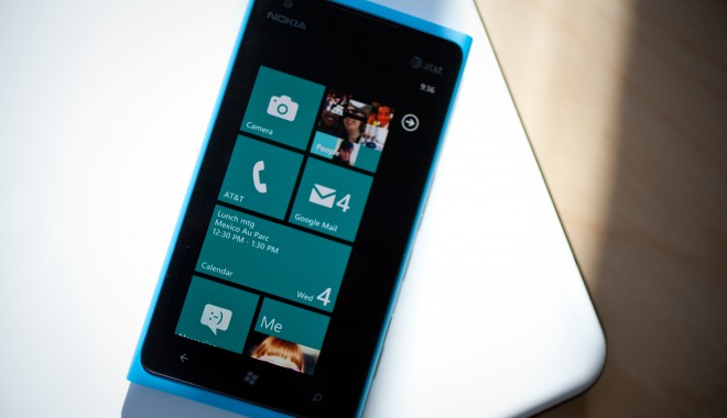 iPhone are concurență: Microsoft are în teste smartphone-ul Windows - nokia-1349284313.jpg
