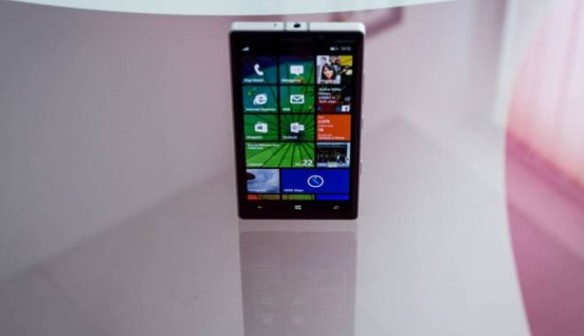 Cum s-a pregătit Nokia de Black Friday! Ce NU TREBUIE să ratezi! - nokialumia9303630x420-1416577306.jpg