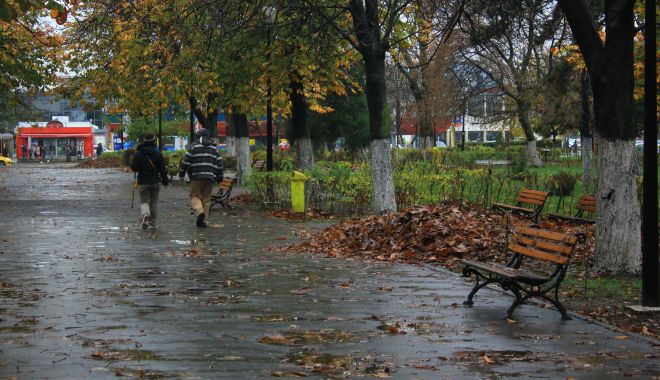 Nori şi vânt puternic, astăzi, la Constanţa - norisivantvreme-1607969410.jpg