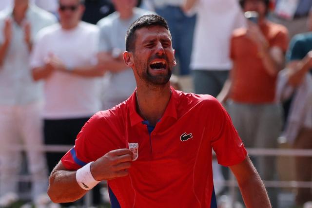 Novak Djokovici a câștigat aurul la JO 2024. Imagini emoționante cu sârbul în lacrimi - novak-djocovici-lacrimi-1722786678.jpg