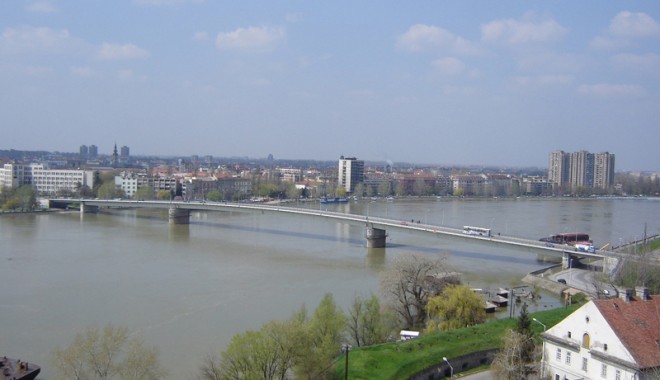 Portul Constanța prezintă interes major pentru economia Serbiei - novisad-1316718537.jpg