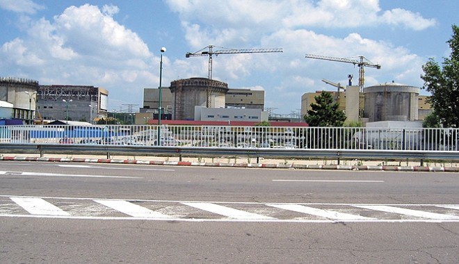 De ce ar putea fi oprită Centrala de la Cernavodă - nuclearelectrica-1316119925.jpg