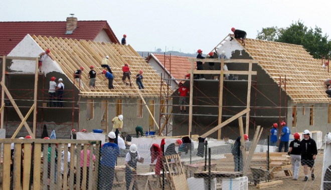 Numărul autorizațiilor de construire pentru clădiri rezidențiale este în creștere - numarulautorizatiilor-1406738832.jpg