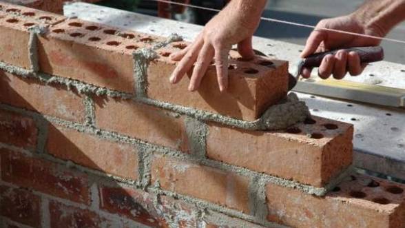 Scădere dramatică a numărului de autorizații de construire - numarulautorizatiilordeconstruir-1348829378.jpg