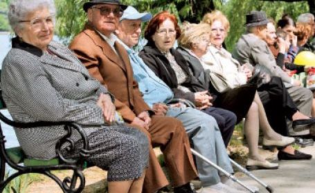 Numărul pensionarilor a scăzut cu 25.000 - numarulpensionarilor-1441966811.jpg