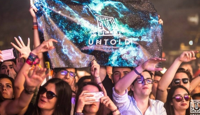 A treia zi de atmosferă electrizantă, la UNTOLD 2017.  Armin van Buuren urcă, pentru al treilea an la rând, pe scena principală - oameni-1501935139.jpg