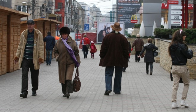 INS. Cu cât a scăzut populația României la finele lui 2013 - oameni13551285641389520196-1392035269.jpg