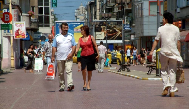 A crescut numărul salariaților din județul Constanța - oamenigf11440425854-1461754964.jpg