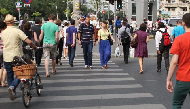 Coronavirus /  Bilanțul din prima zi de relaxare: 729 cazuri noi / 72 morți în ultima zi / 784 pacienți în stare gravă - oamenipestrada-1621081300.jpg