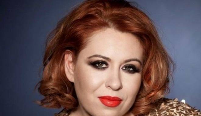 Oana Roman, din nou însârcinată? - oanaromansecasatorestemiercuricu-1424770742.jpg