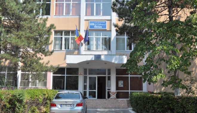Ce oaspeți străini are Liceul 