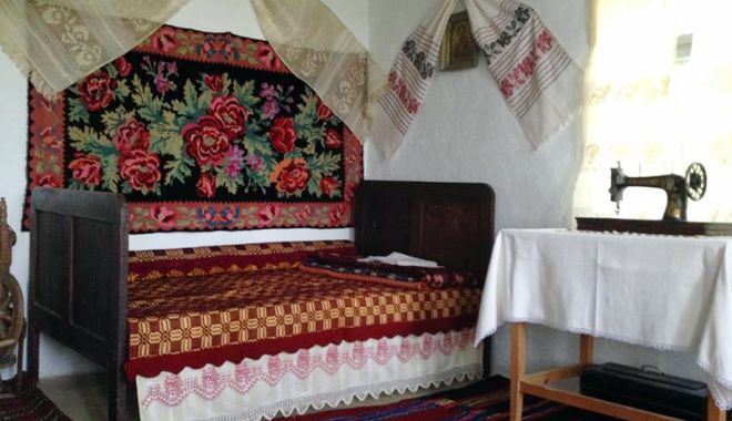 Obiceiuri și tradiții  păstrate din moși strămoși - obiceiuri-1544713597.jpg