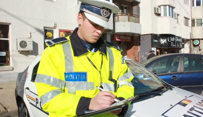 Obișnuiești să depășești neregulamentar? Rămâi pieton - obisnuiestisadepasestineregulame-1406655278.jpg