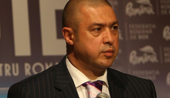 Box / Rudel Obreja și-a prezentat DEMISIA din cadrul FRB - obreja-1353665908.jpg