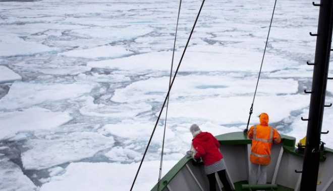 Elicopter cu opt persoane la bord, prăbușit! Epava a fost găsită astăzi - oceanularctic1024x683-1509273887.jpg