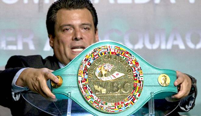 O centură cu 3.017 de smaralde, miza meciului Mayweather - Pacquiao - ocenturasursadailymail-1429728076.jpg