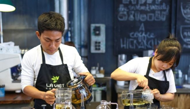 În HoReCa lucrează aproximativ 10.000 de angajaţi asiatici - odatacuredeschiderearestaurantel-1635405690.jpg