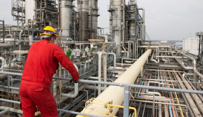 O grupare internațională a jefuit cea mai mare rafinărie a companiei Shell - ogrupareinternationala-1516800937.jpg