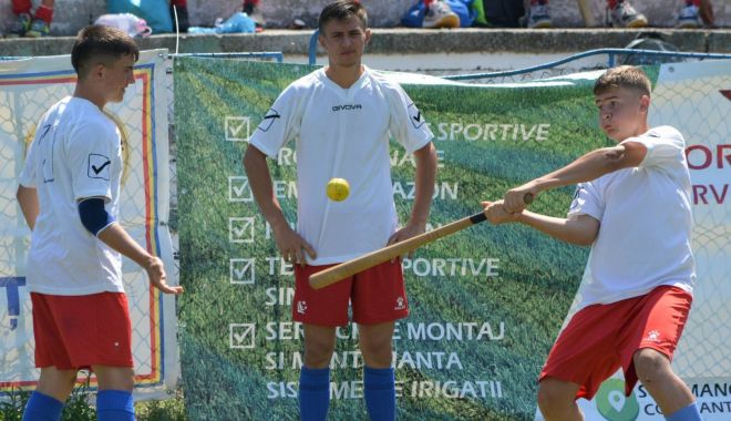 Oina, prezentă la Festivalul Mondial al Sporturilor de la Lisabona - oina2-1605637298.jpg
