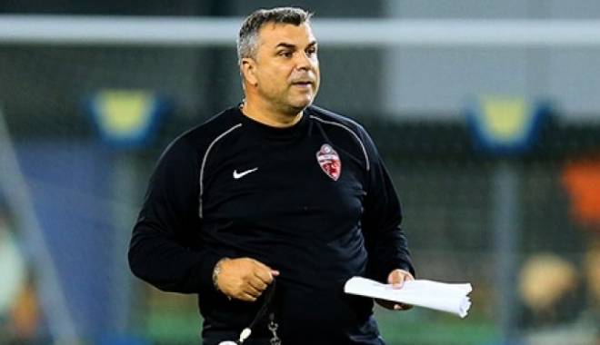 Olăroiu a câștigat Supercupa Emiratelor Arabe Unite cu Al Ahli Dubai - ol-1427546638.jpg