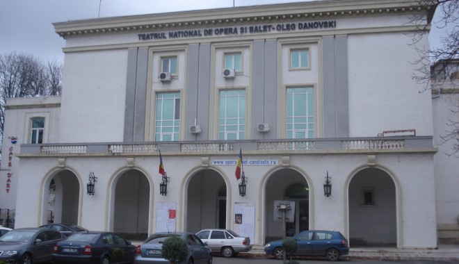 Recital de pian, la Teatrul 