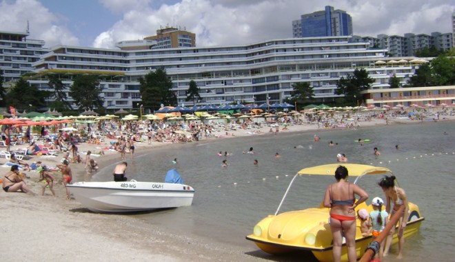 Plajele din Olimp, preferate de turiștii care vor soare și… liniște! - olimp8-1312398223.jpg
