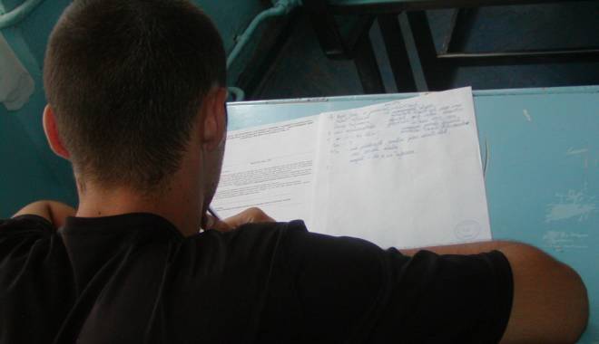 Aproape 400 de elevi constănțeni, calificați la Olimpiada de fizică - olimpiadafizica-1423764131.jpg