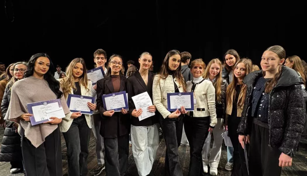 Talentele din Constanța strălucesc la Bacău! Performanțe de top la Olimpiada de Coregrafie - olimpici-coregrafie-1775209582.webp