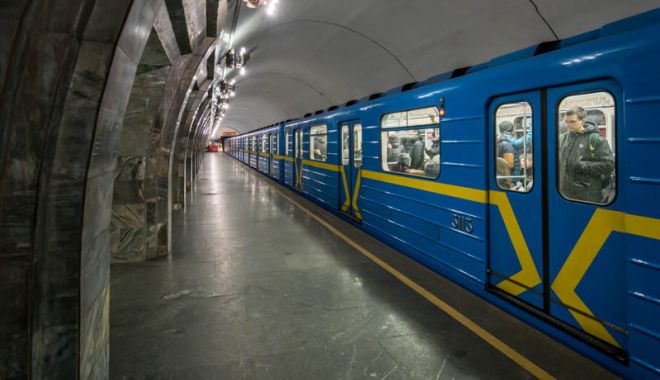 Alertă cu bombă în Kiev. Cinci stații de metrou au fost închise - olimpiiskametro050120174-1527344722.jpg